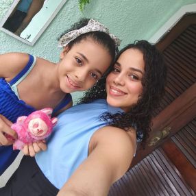 Laryssa, Família em São João de Meriti