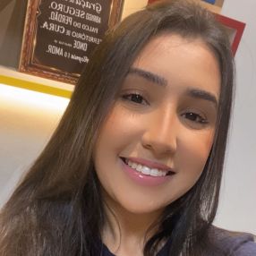 Nádya, Babá em Rio Verde