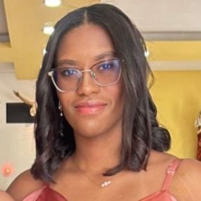 Maria Eduarda, Babá em Taboão da Serra