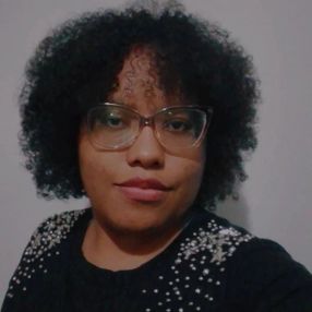 Maria Vitória, Babá em Três Corações