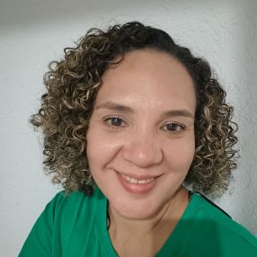 Lucia, Babá em Guarulhos