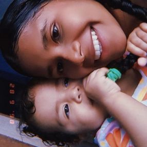 Naely, Família em Canoas