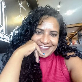 Lúcia, Babá em Peruíbe