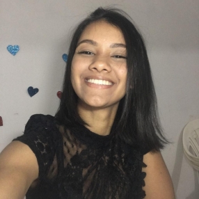 Amanda, Babá em Colina
