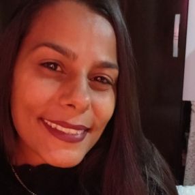 Jheneffer, Babá em Matinhos