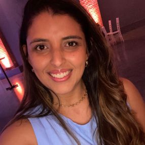 Tamara Alves, Babysitter in Jaraguá do Sul