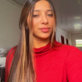 Julia, Babá em Mendes