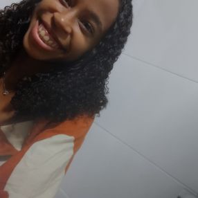 Sara, Babá em Capivari de Baixo