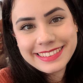 Fernanda, Babá em Gravataí