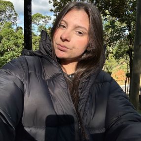 Isabelle, Babysitter in Ilhota