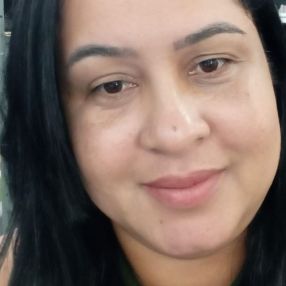 Bressia, Babysitter in Viana