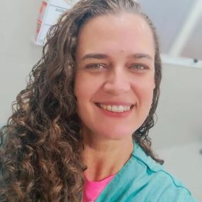 Daiane, Babá em Nova Santa Rita