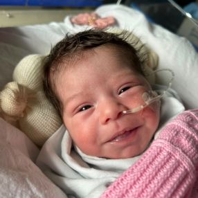 Leticia, Família em Serra