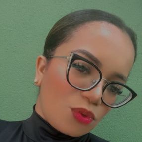 Anne tatiele, Babá em Pontal
