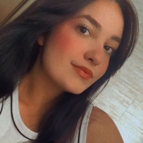 Talita Vitória, Babá em Itajaí