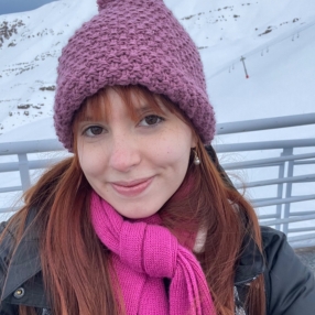 Alexia, Babá em Londrina