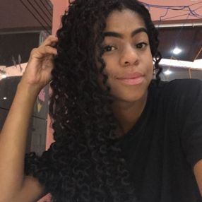Adriele, Babá em Bariri