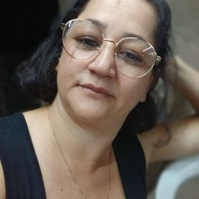 Ailza, Babá em Franca