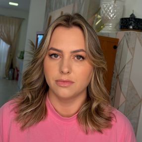 Francieli, Babá em Tubarão
