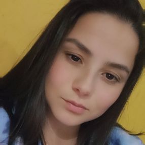 Mayara, Babá em Campo Magro