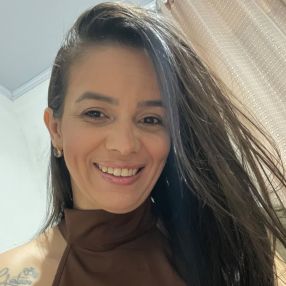 Iane, Babysitter in Coronel Fabriciano