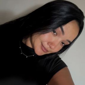 Carolayne, Babá em São Vicente