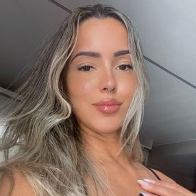MICAELA, Babá em Maricá