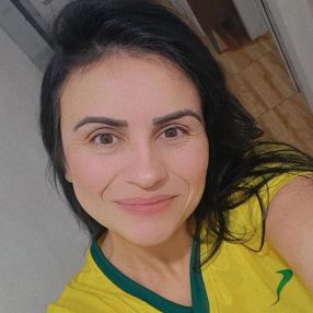 Juliana, Babá em São Francisco do Sul