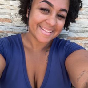 Estefânia, Babysitter in Luziânia