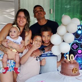Leonan, Família em Nova Iguaçu
