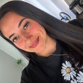 Larissa, Babá em Garopaba