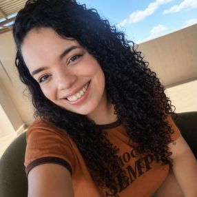 Carol, Babá em Cachoeiro de Itapemirim