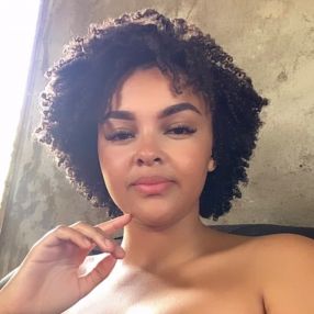 Mariana, Babá em Araguari