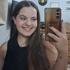 Luiza, Babá em Valença