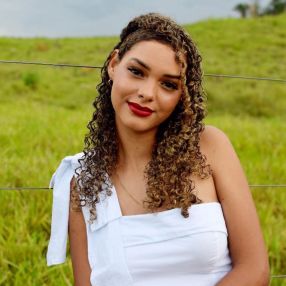 Lara, Babá em Ariquemes