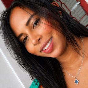 Graziele, Babá em Marília