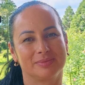 Claudia Regina, Babysitter in Gravataí