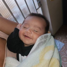 Yuri, Família em Três Corações