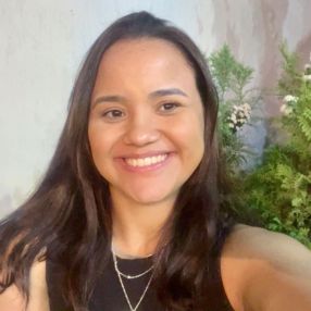 Ana, Babá em Belo Oriente