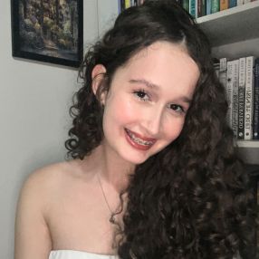 Giulia, Babá em Cosmópolis