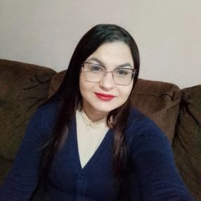 Aline, Babá em Salto