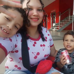 Karen Alejandra, Família em Uberlândia