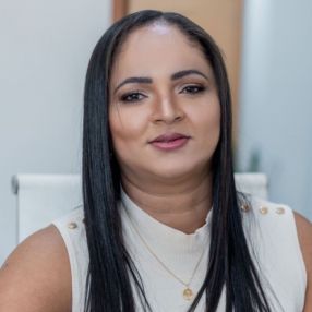 Susi, Babá em São João de Meriti