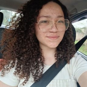 Bruna, Babysitter in Portão