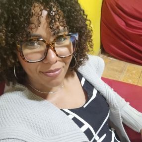 Cliscia, Babá em Cabo Frio