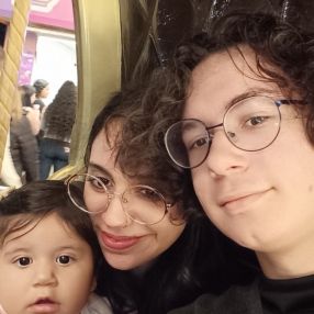 Thayane, Família em Curitiba