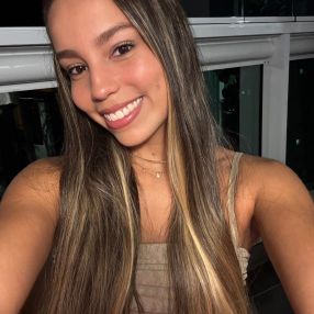 Amanda Bochou, Babá em Vila Velha