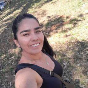 Domingas, Babysitter in Uberlândia