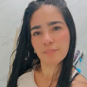 Domingas, Babá em Uberlândia