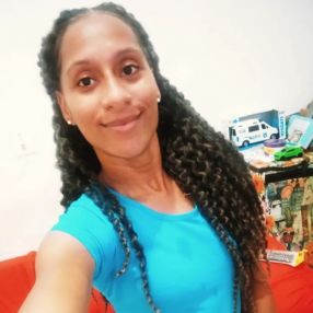 Tatiane, Babá em Lauro de Freitas